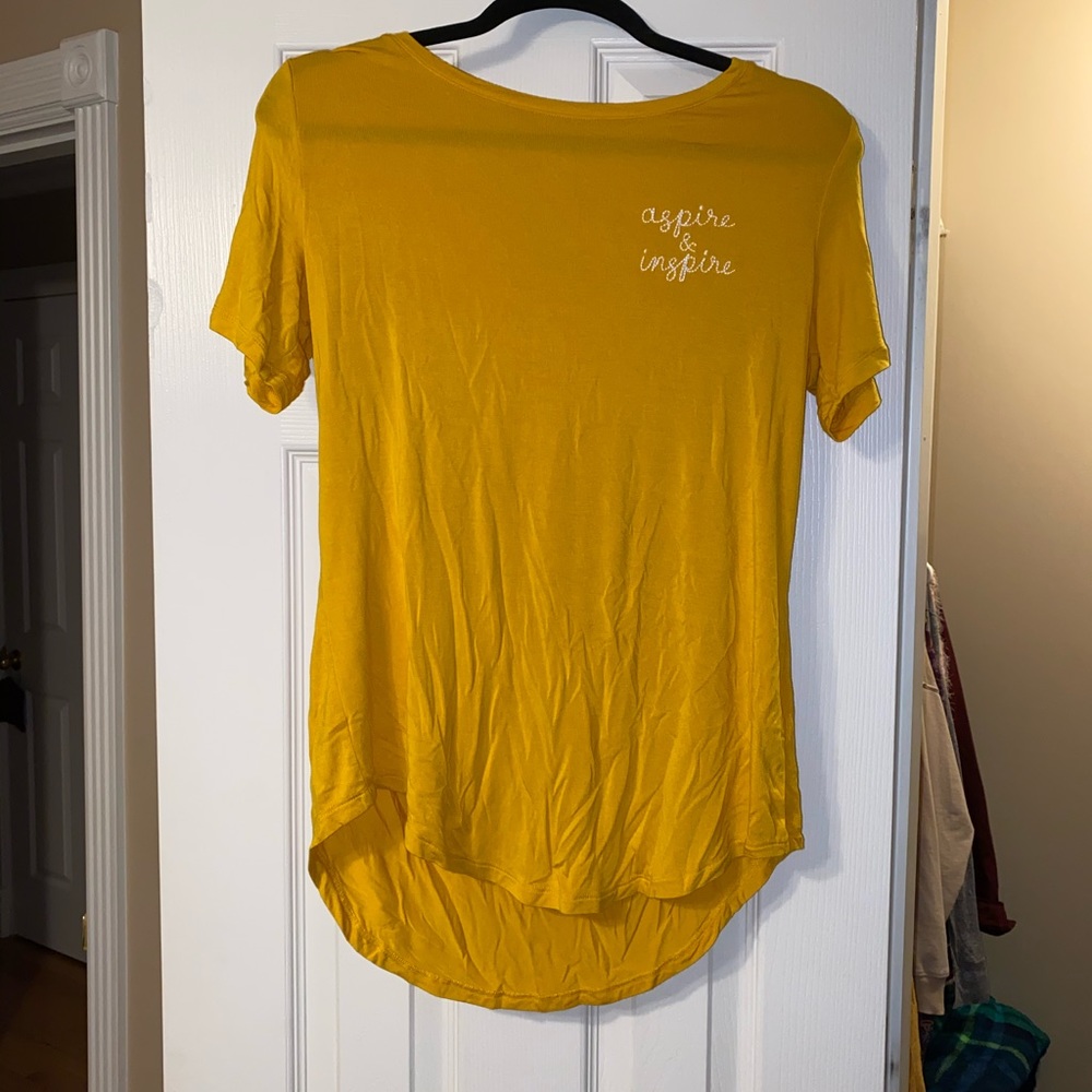 Old navy T-shirt